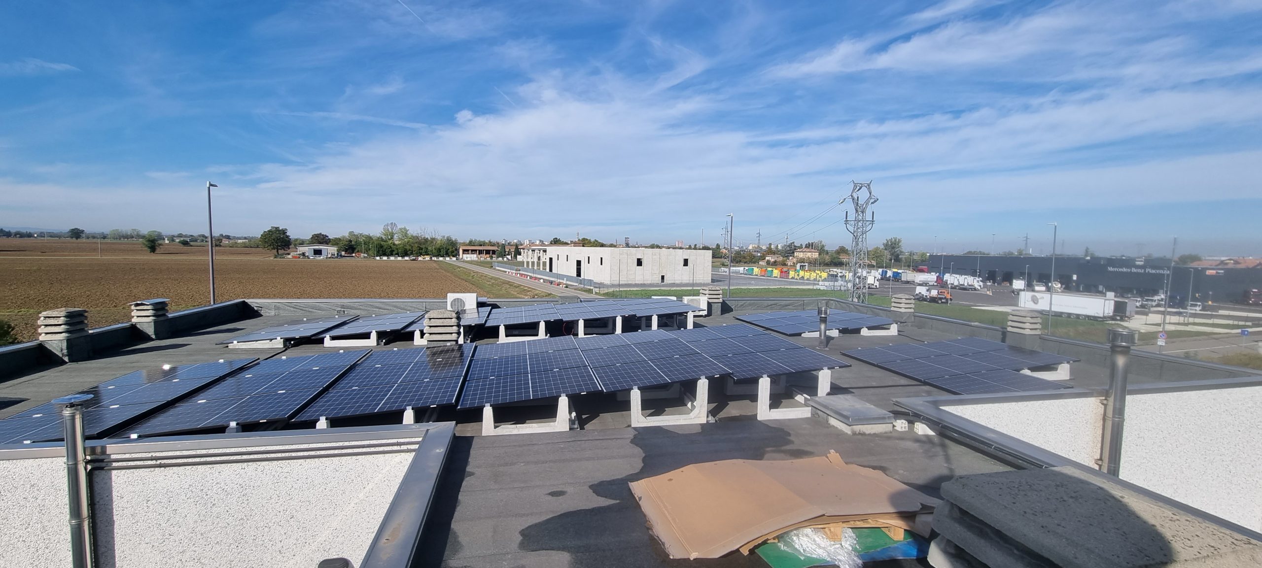 Impianto fotovoltaico industriale su tetto
